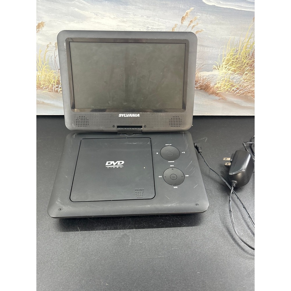 Sylvania SDVD9020B 9 Inch Portable DVD Player Swivel Screen Black Tested Working